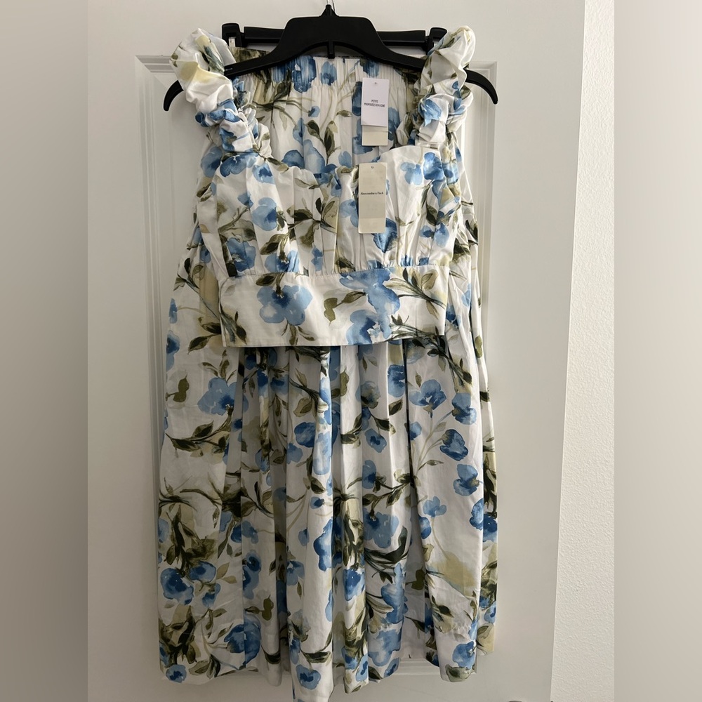Abercrombie & Fitch Blue Floral Set